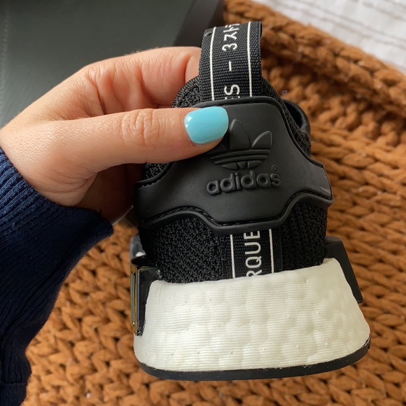 Adidas NMD_R1 Shoes - Picture 4 of 6